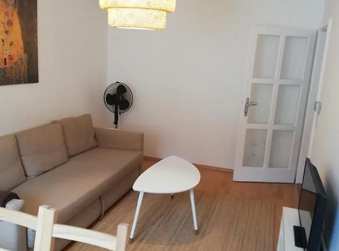 Living - Rustengasse